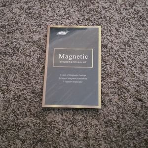 Magnetic Eyeliner and Eyelash Kit